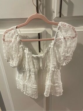 Lulu’s Women's White Eyelet Puff-Sleeve Babydoll Top, size L